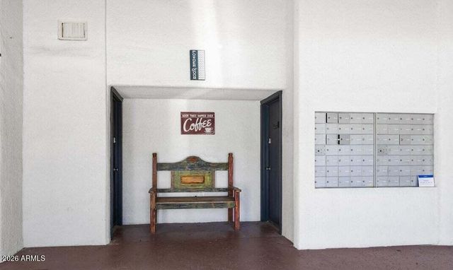 302 E MONTE VISTA Road C2, Phoenix, AZ 85004