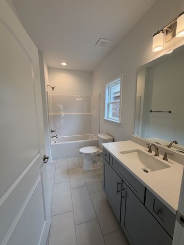 7207 Maddenwood Lane, Hermitage, TN 37076