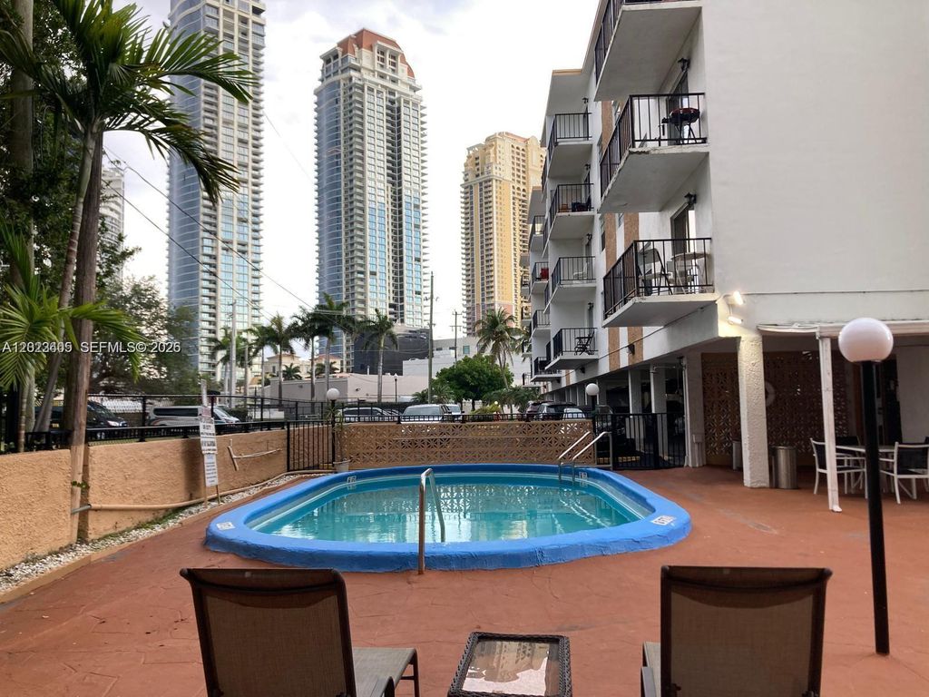 18100 Atlantic Blvd 307, Sunny Isles Beach, FL 33160