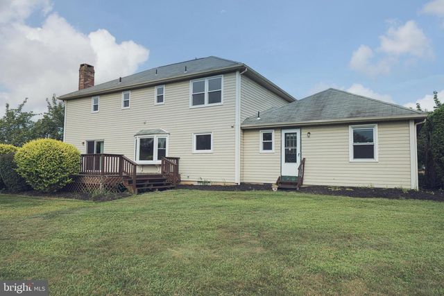 11 GLENGARRY WAY, West Windsor, NJ 08550
