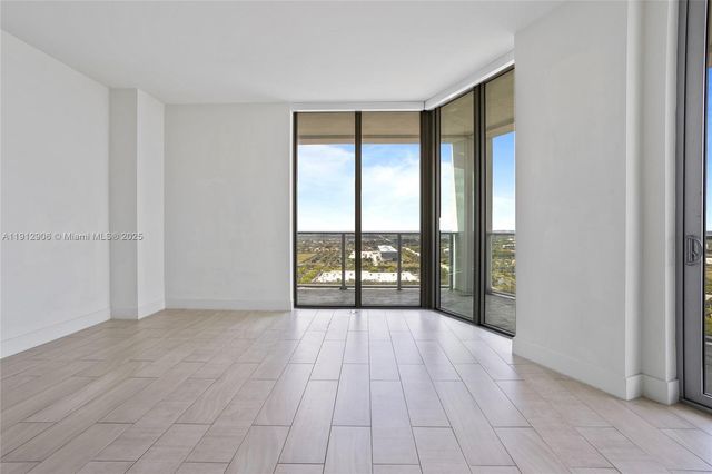 2000 Metropica Way 2504, Sunrise, FL 33323