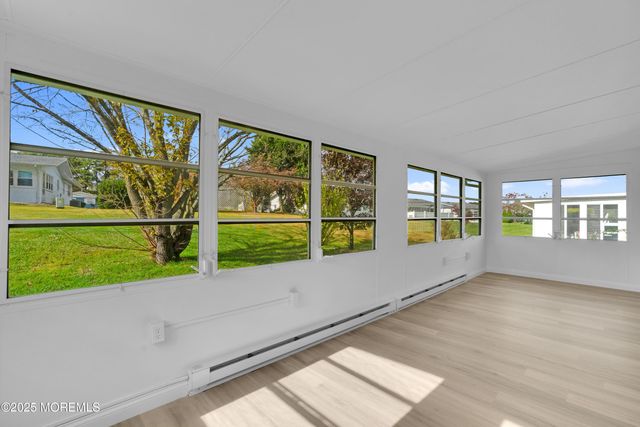 42 Sidney Court, Brick, NJ 08724