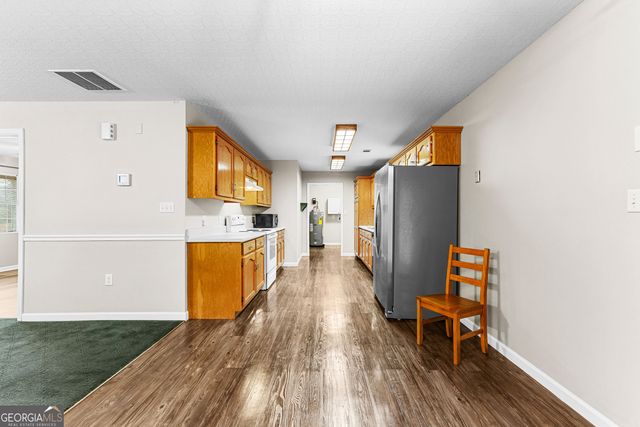 3957 Tommy Lee Cook Road, Newnan, GA 30263