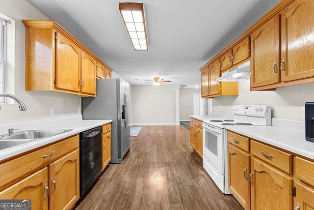 3957 Tommy Lee Cook Road, Newnan, GA 30263