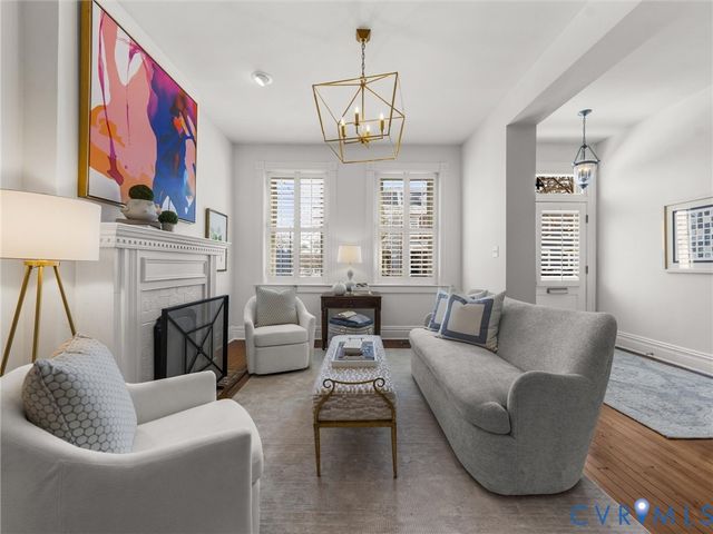 4 Strawberry St, Richmond, VA 23220