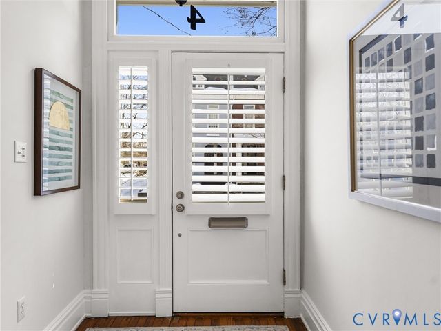 4 Strawberry St, Richmond, VA 23220