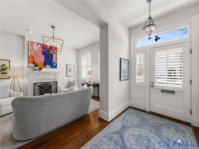 4 Strawberry St, Richmond, VA 23220