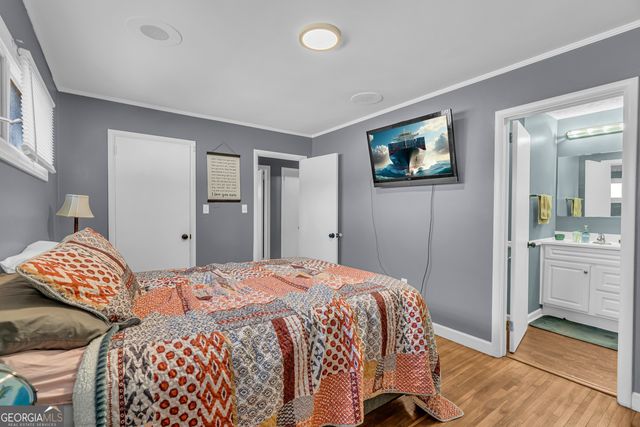 72 Cade Street, Hartwell, GA 30643