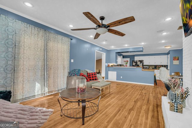 72 Cade Street, Hartwell, GA 30643