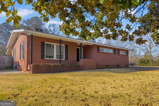 72 Cade Street, Hartwell, GA 30643