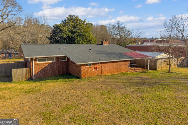 72 Cade Street, Hartwell, GA 30643