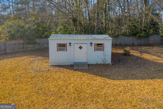 72 Cade Street, Hartwell, GA 30643