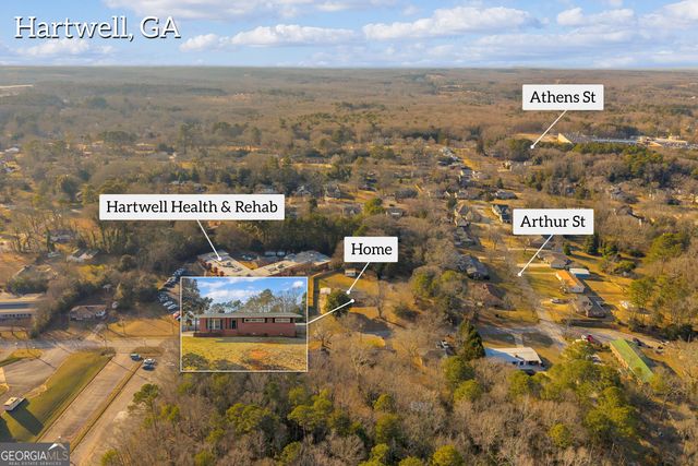 72 Cade Street, Hartwell, GA 30643