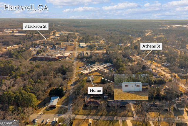 72 Cade Street, Hartwell, GA 30643