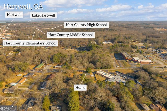 72 Cade Street, Hartwell, GA 30643