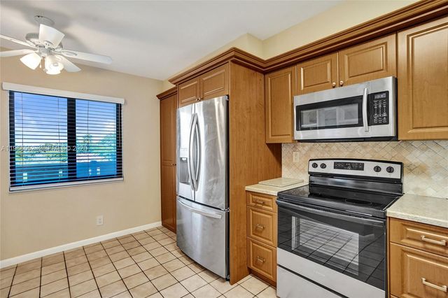 14475 Strathmore Ln 406, Delray Beach, FL 33446