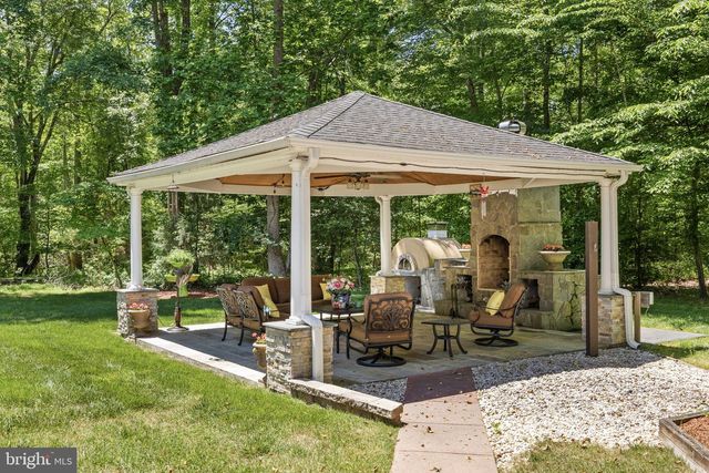 10 CAVAL CADE LN, Stafford, VA 22556
