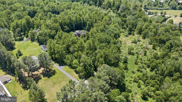 10 CAVAL CADE LN, Stafford, VA 22556