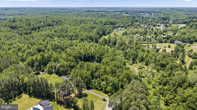 10 CAVAL CADE LN, Stafford, VA 22556