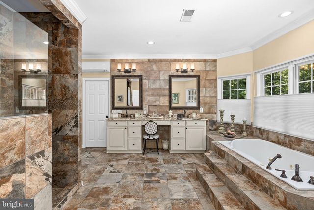 10 CAVAL CADE LN, Stafford, VA 22556