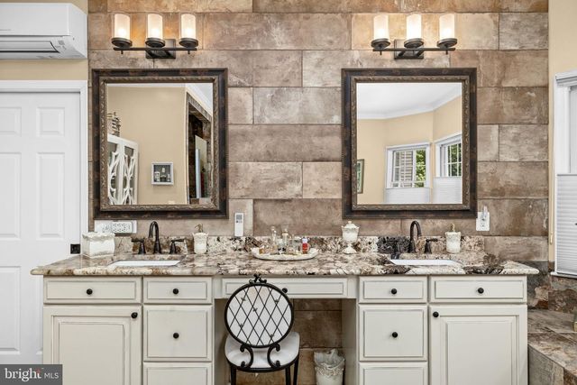 10 CAVAL CADE LN, Stafford, VA 22556