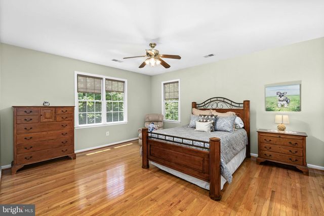 10 CAVAL CADE LN, Stafford, VA 22556