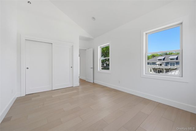 19 Montauk Highway 9, Westhampton, NY 11977