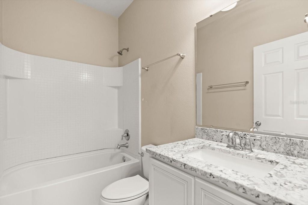 Image 24 of property listing at 20913 SULLIVAN RANCH BOULEVARD, Mount Dora, FL 32757