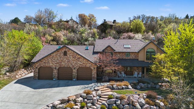 1225 E 5275 S, South Ogden, UT 84403