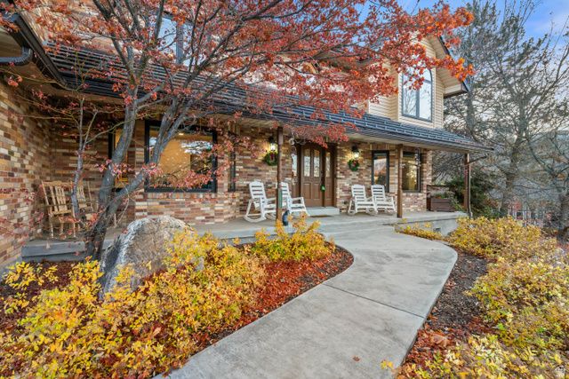 1225 E 5275 S, South Ogden, UT 84403