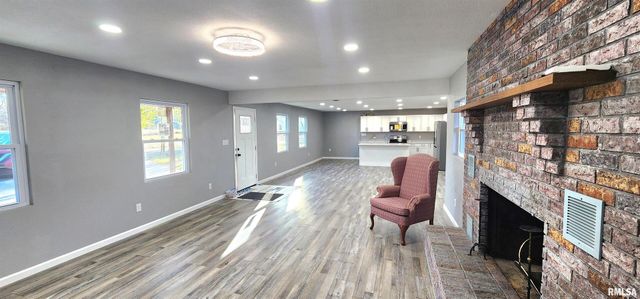 7306 Norris Drive, Marion, IL 62959