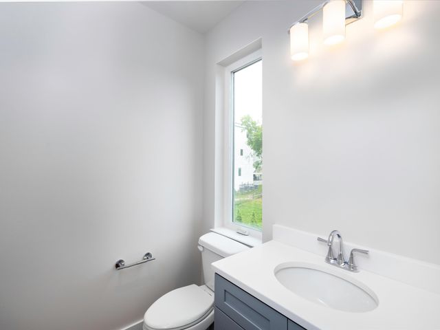 13A Fern Ave, Nashville, TN 37207