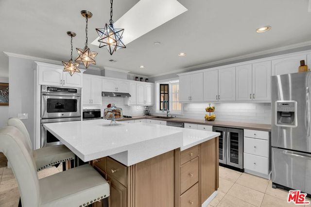 7170 Deveron Ridge Road, West Hills, CA 91307