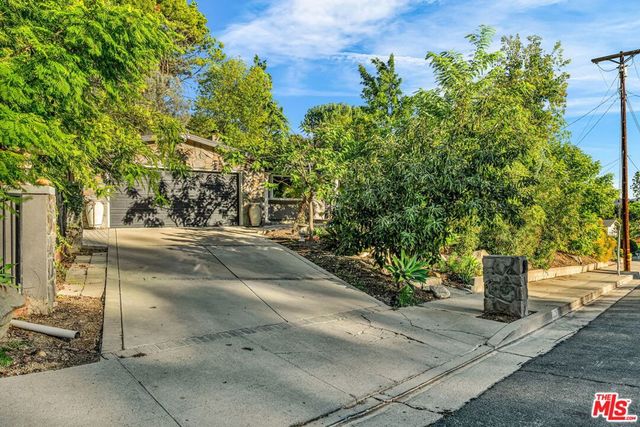 7170 Deveron Ridge Road, West Hills, CA 91307