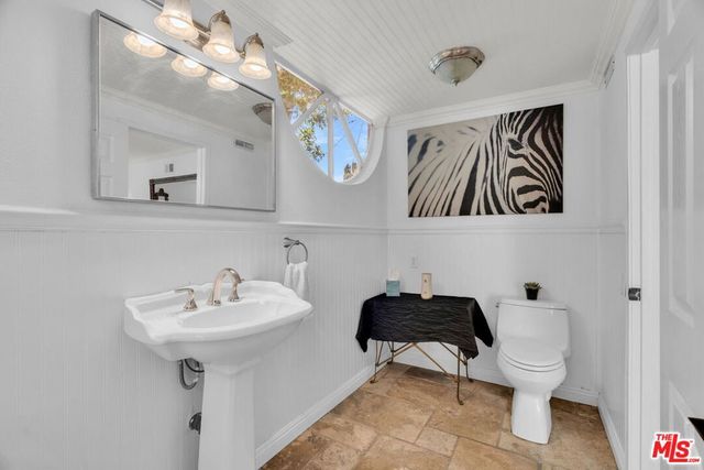 7170 Deveron Ridge Road, West Hills, CA 91307