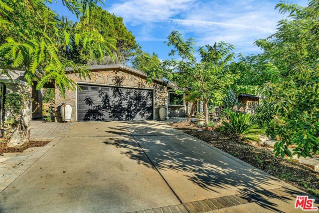 7170 Deveron Ridge Road, West Hills, CA 91307