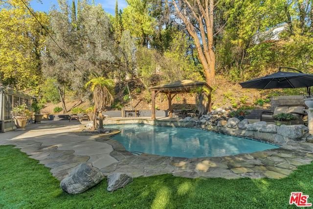 7170 Deveron Ridge Road, West Hills, CA 91307