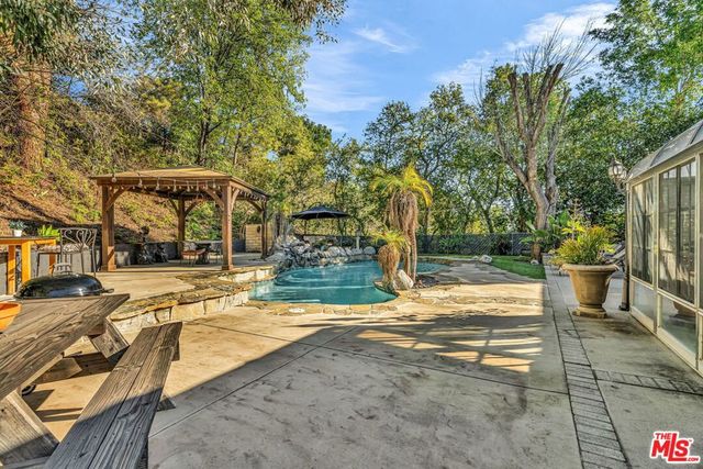 7170 Deveron Ridge Road, West Hills, CA 91307