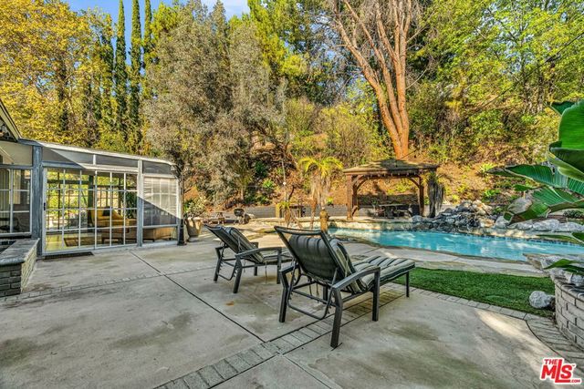 7170 Deveron Ridge Road, West Hills, CA 91307