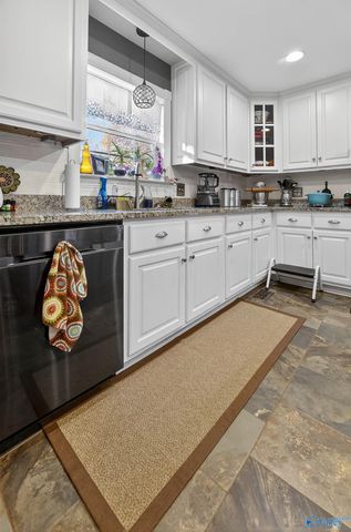 110 Davidson Drive NE, Fort Payne, AL 35967