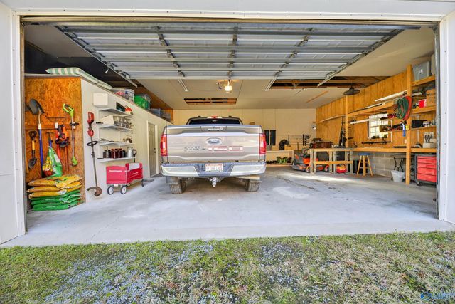 110 Davidson Drive NE, Fort Payne, AL 35967