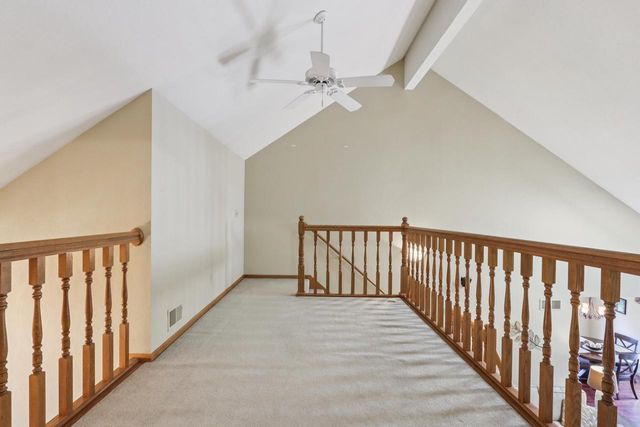 W203N16184 Pin Oak CIRCLE, Jackson, WI 53037