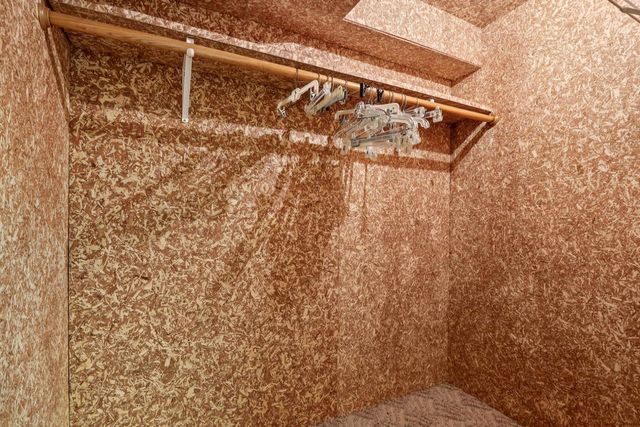 W203N16184 Pin Oak CIRCLE, Jackson, WI 53037