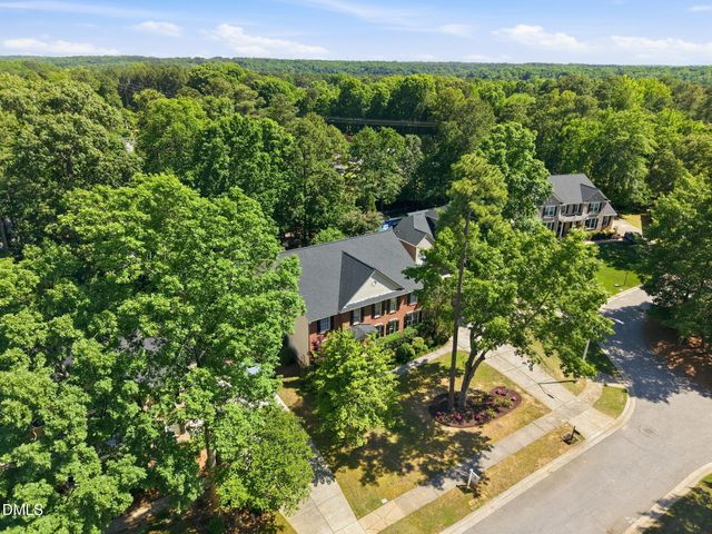 109 Arlen Park Place, Holly Springs, NC 27540