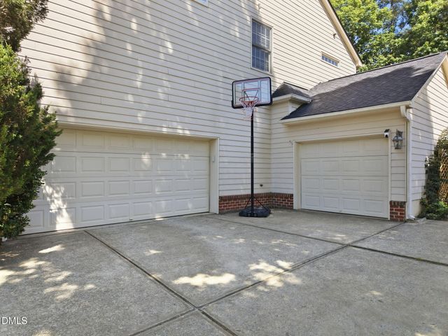 109 Arlen Park Place, Holly Springs, NC 27540