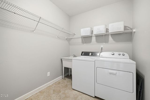 109 Arlen Park Place, Holly Springs, NC 27540