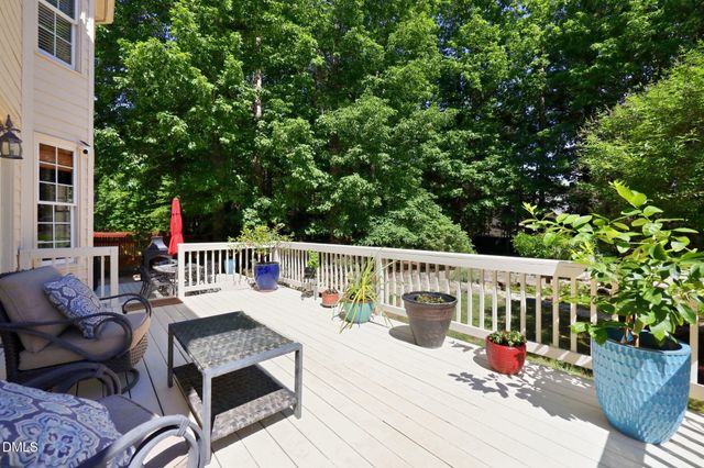 109 Arlen Park Place, Holly Springs, NC 27540