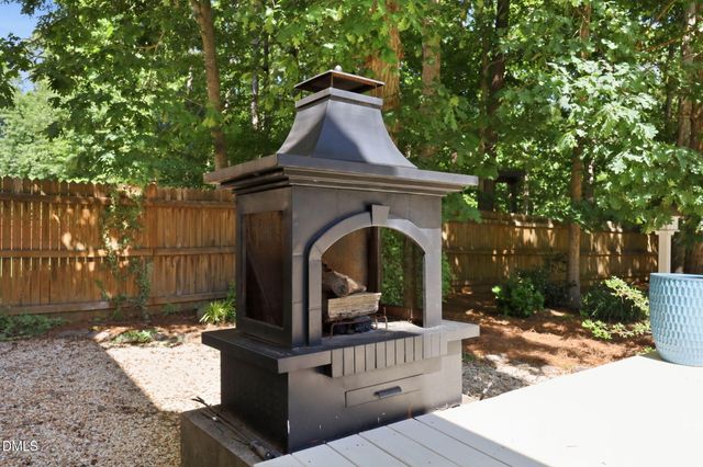 109 Arlen Park Place, Holly Springs, NC 27540