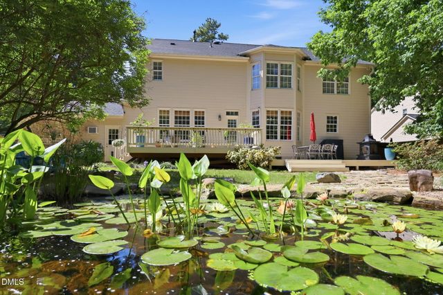 109 Arlen Park Place, Holly Springs, NC 27540