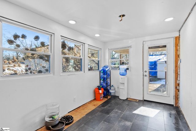 104 Montgomery Street, Campobello, SC 29322